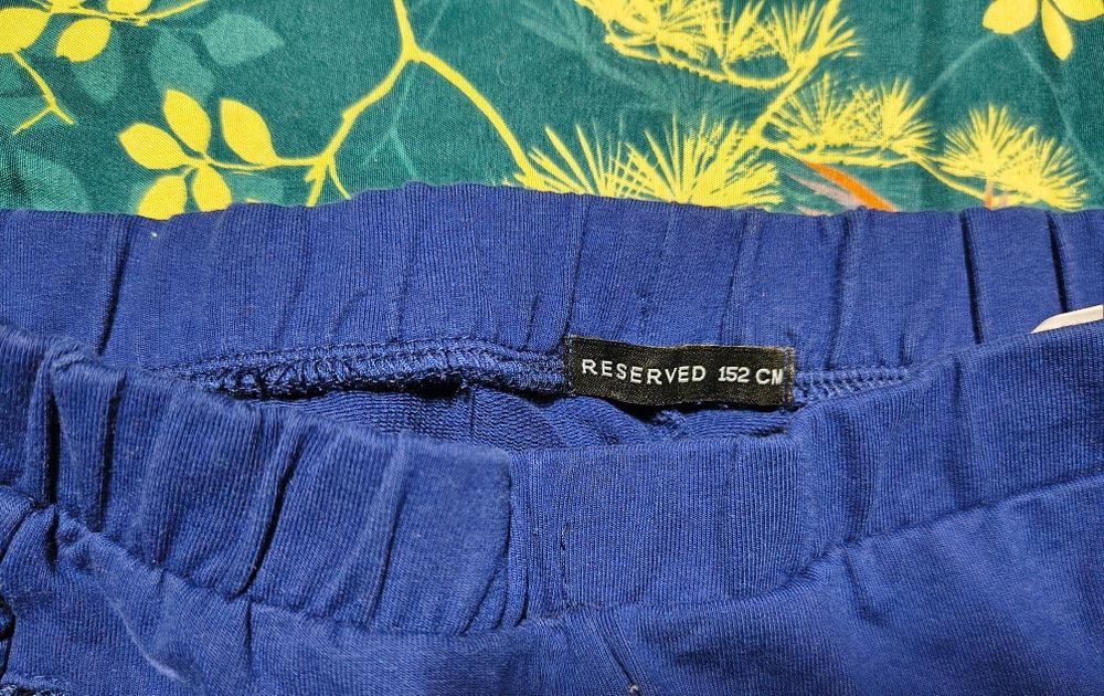 Jegginsy spodnie dresowe Reserved roz. 152