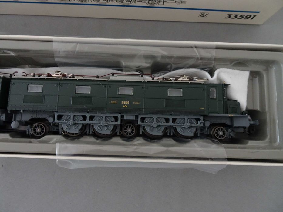 Locomotiva Marklin HO 33591 Ae 8/14 na caixa - Edição comemorativa dos 150 anos dos caminhos-de-ferro suiços