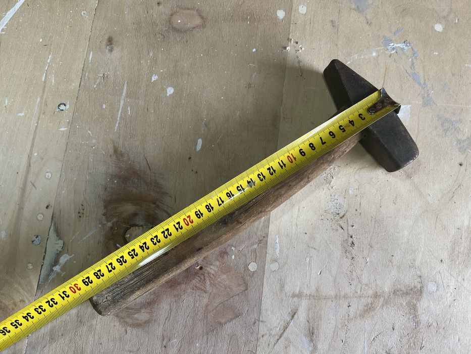 Молоток столярний