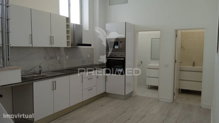 Loja com Terraço - 204,48 m² - Barreiro — Alto Do Seixalinho, Santo André E Verderena, Setúbal