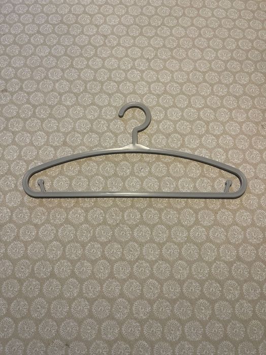 Vende-se Cabides de Criança