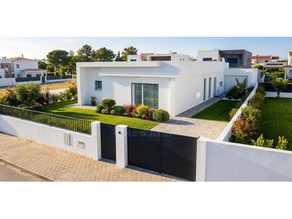 Moradia Térrea T3 de Luxo com Piscina - Azeitão