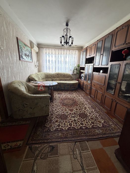 Продам 2-х кімнатну квартиру.