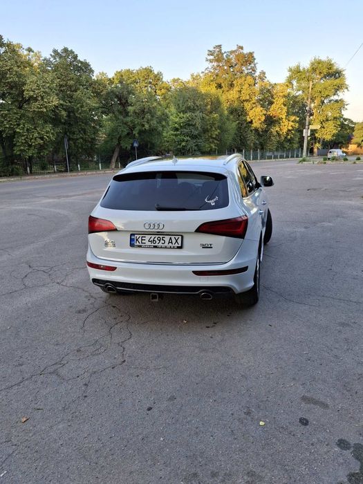 Audi Q5 2016 рік