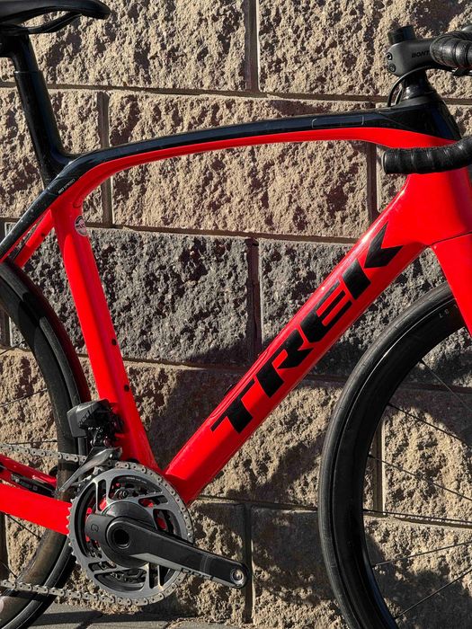 Trek Domane SLR9 Sram RED AXS carbon rower szosowy