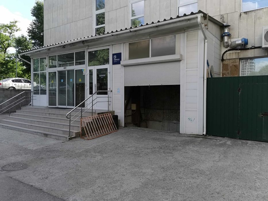 Приміщення вільного призначення в торгівельно-розважальному комплексі