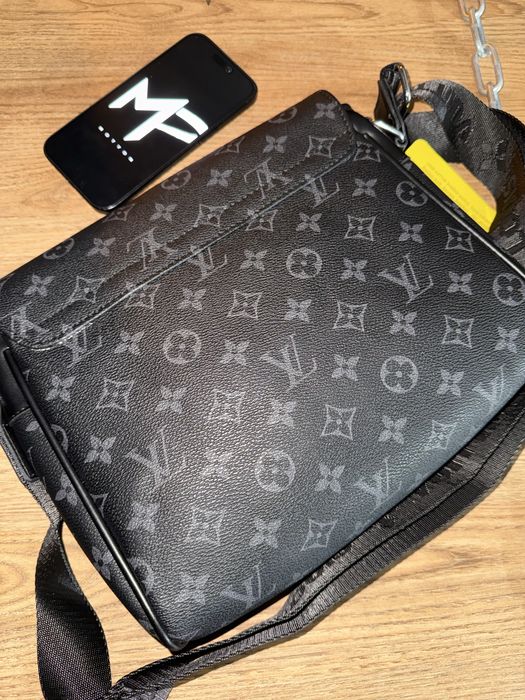 Bolsa LV nova nunca usada