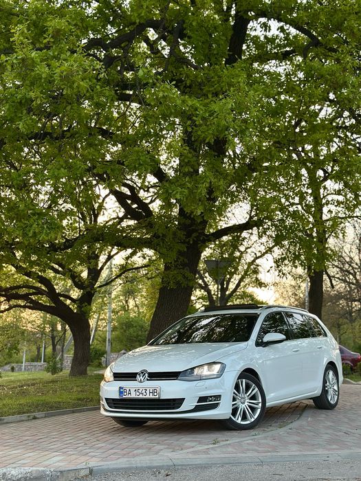 Продам Golf 7 2.0 TDI Highline Dynaudio