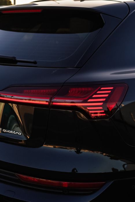 Audi e-tron 55 quattro S line | 2021 | 180.000 km | Full Extras | SOH 87%