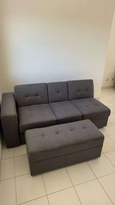 Sofá Cama com gavetas e puff baú + Tapete