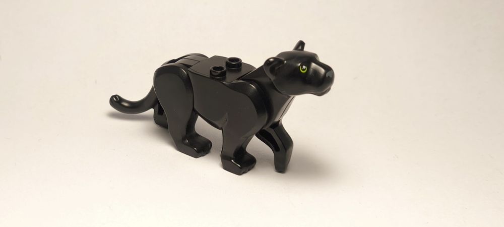 LEGO czarna pantera