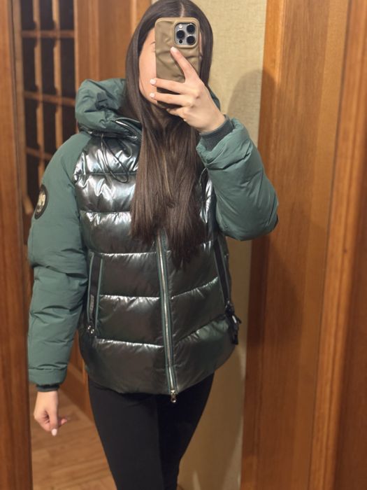 Курточка женская