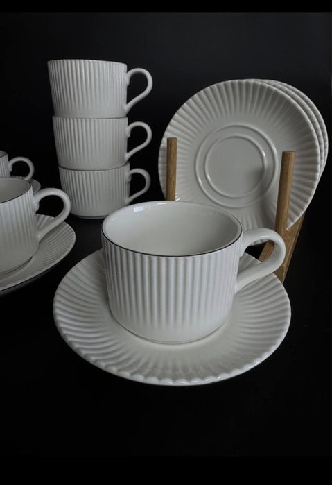 Чайний сервіз на 12 предметів