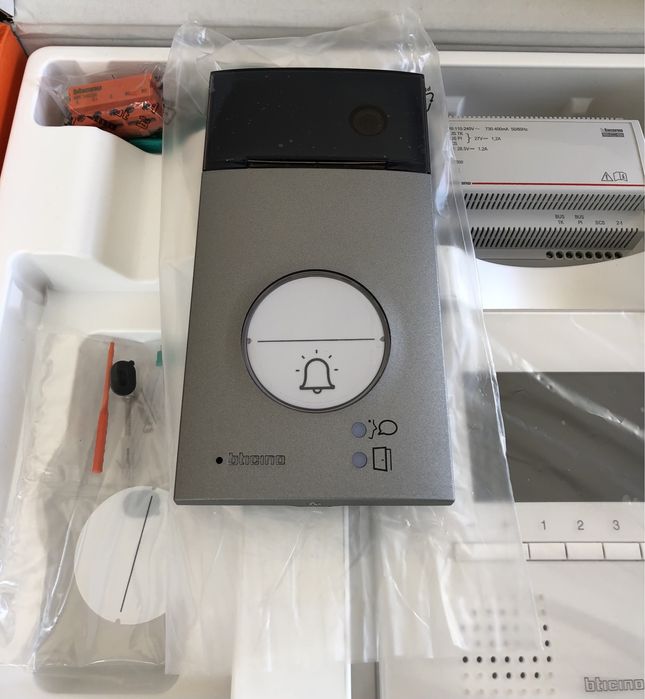 Video porteiro/campainha Bticino Kit > NOVO