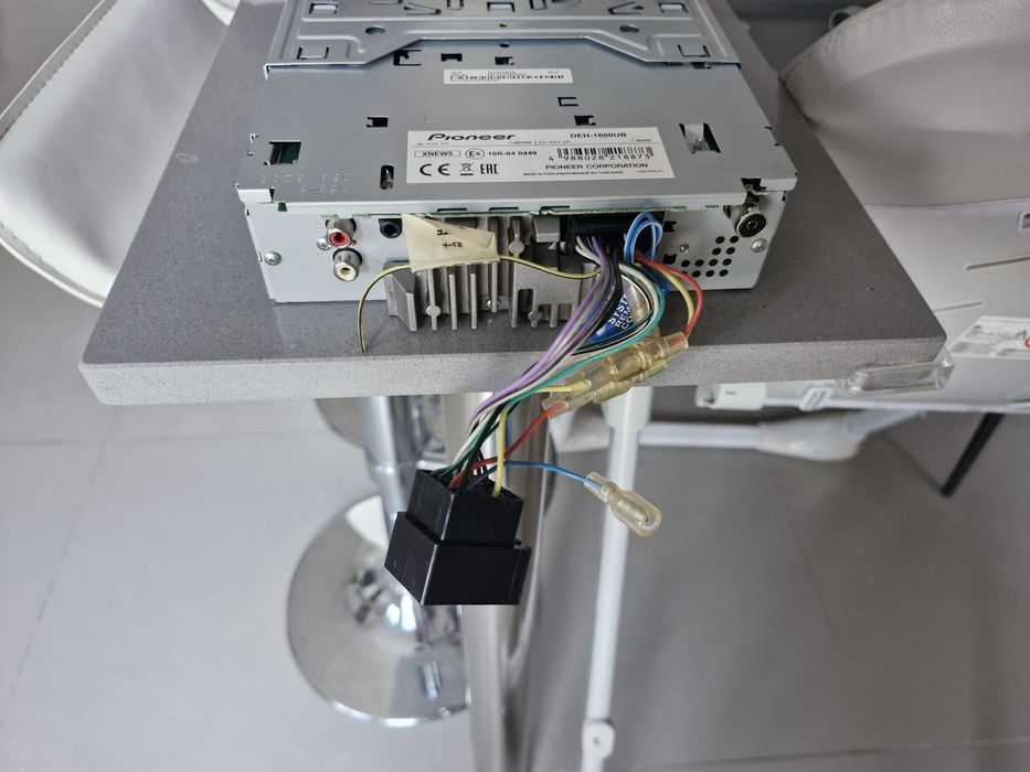 Rádio de automóvel Pioneer DEH-1600UB