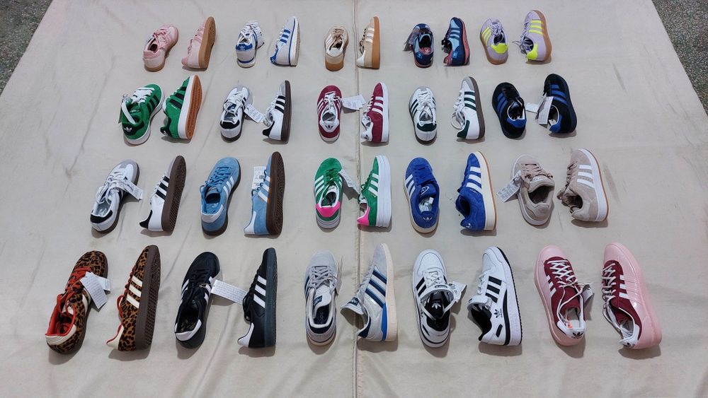 Мікси кросівок Adidas  сток оптом