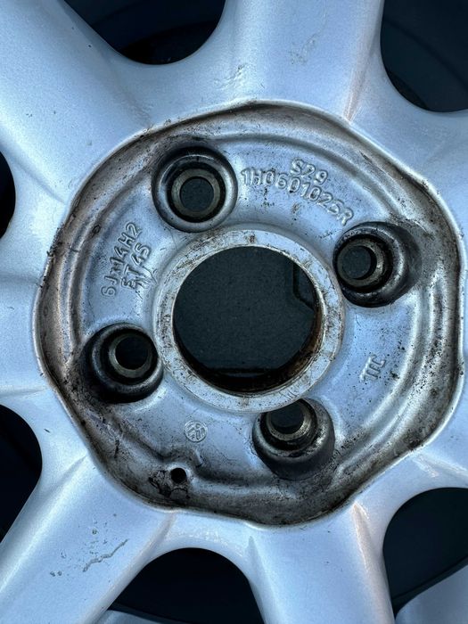 4x100 6j x 14" et45 VW OE Polo golf 3 alufelgi komplet