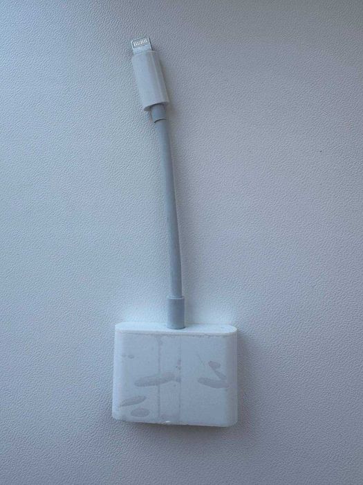 Адаптер Apple lightning-HDMI