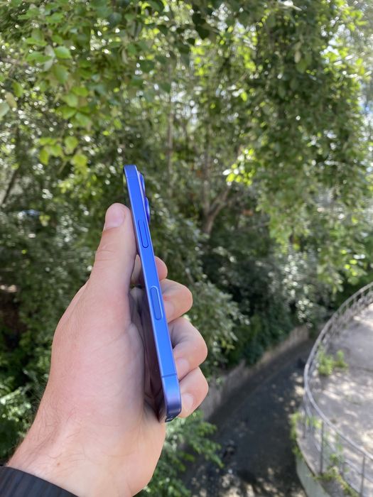 Продам Смартфон Apple iPhone 16 128GB заблокований