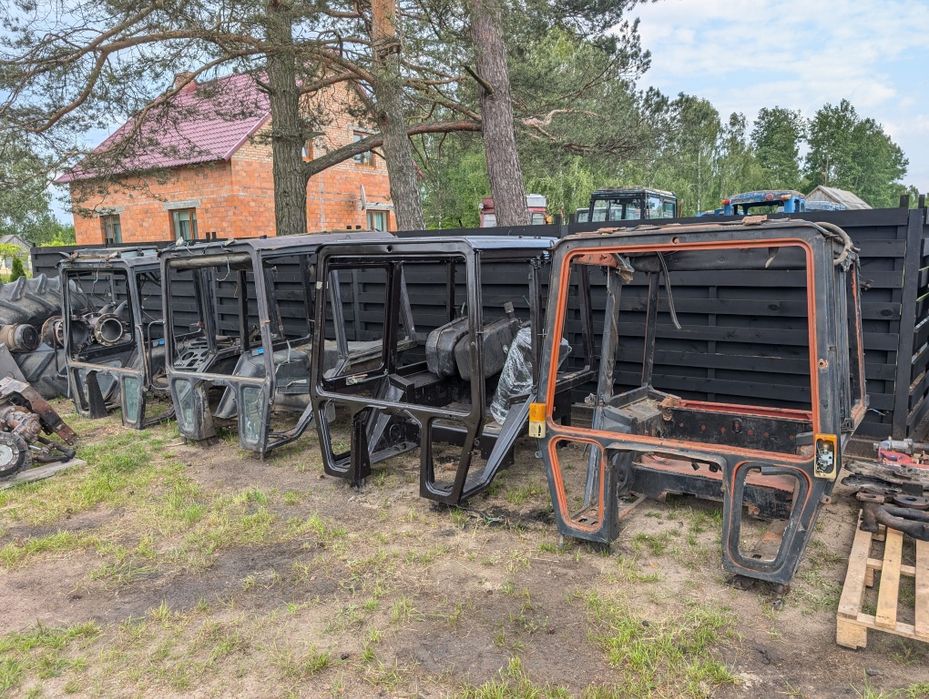 Капот/Кабіна/Запчастини на Трактор МТЗ 82 Кабіна Кабина МтЗ 892  є усе