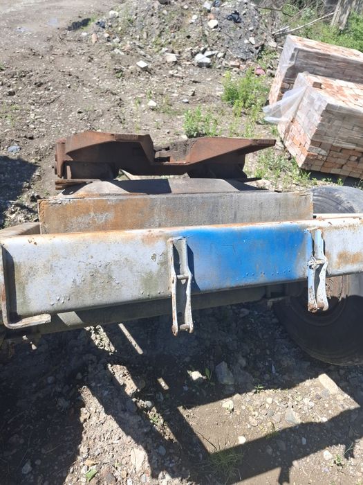 Прицеп, підкат з сідлом від тягача з дишлом, тележка