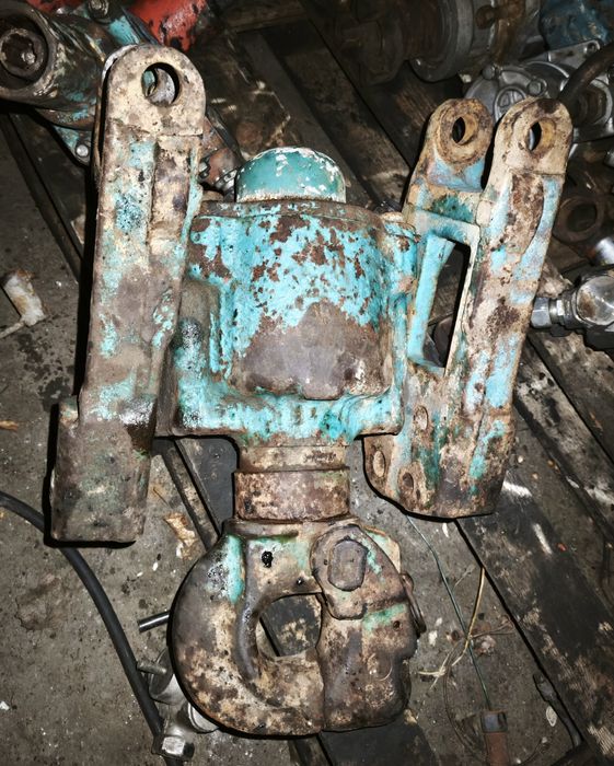 Гідрокрюк гідрогак фаркоп пристрій тягового зчіпний трактора  Т150