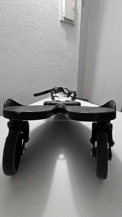 Adaptador universal com rodas