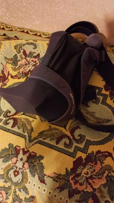 Бандаж, який можна  використовувати при переломі руки.