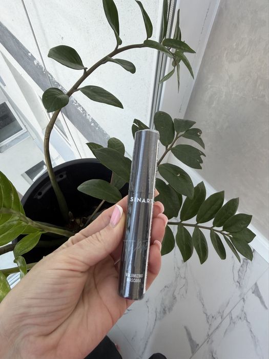 Туш Sinart hypnotic volumizing mascara об'ємна туш для вій
