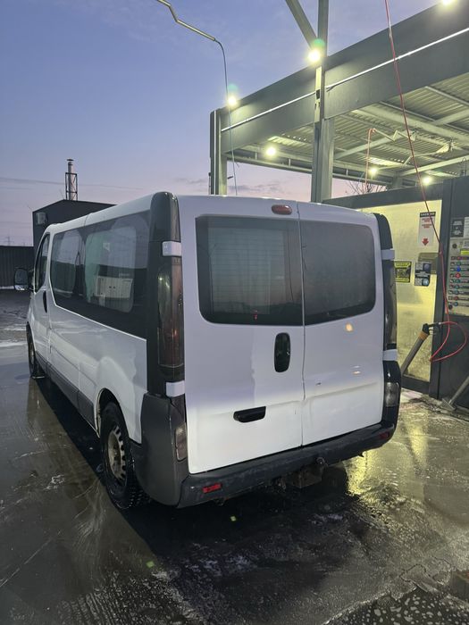 Опель віваро 1.9