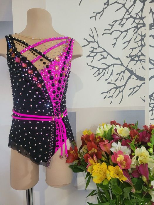 Купальник для художественной гимнастики .Пошив, аренда.
