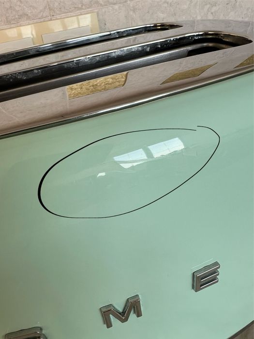 Тостер Smeg б/у мʼятного кольору