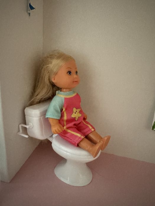 Унітаз іграшка для лялькового будиночка. Туалет