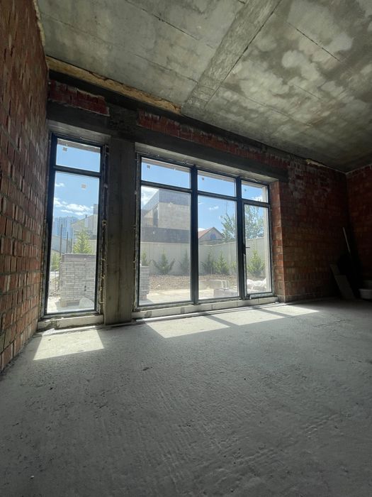 Стильний та сучасний. Котедж в закритому комплексі.