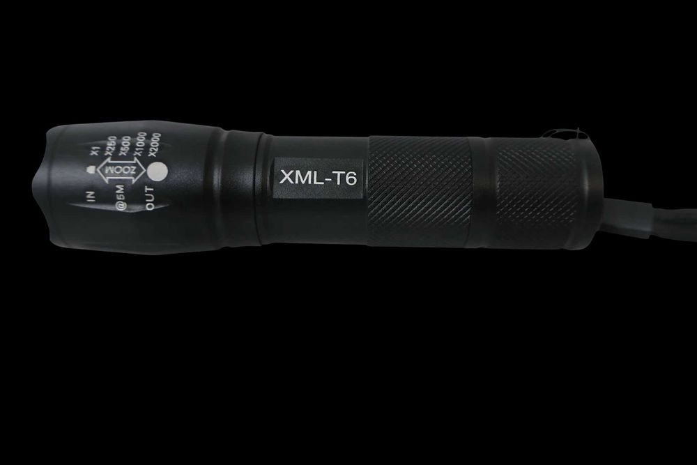 Latarka Taktyczna XML-T6 (Nowa)
