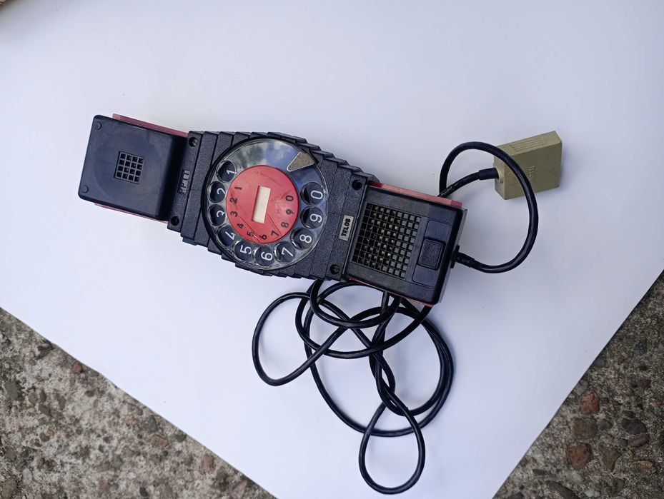 Telefony z lat 80