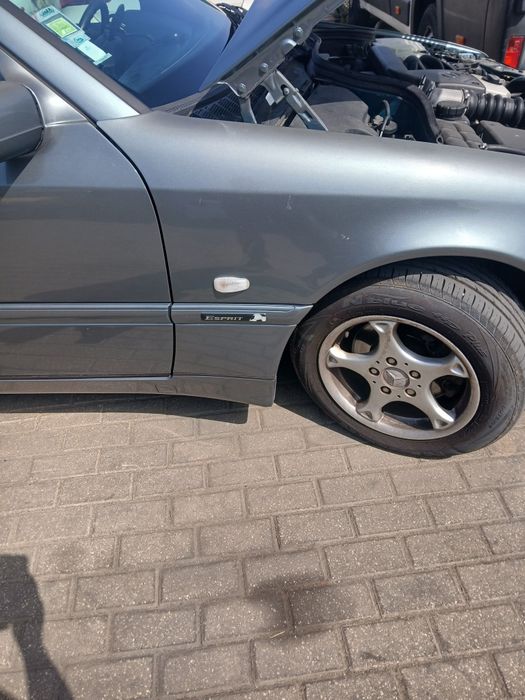 Mercedes bom estado