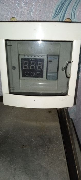 Духовка для выпекания двух пиц