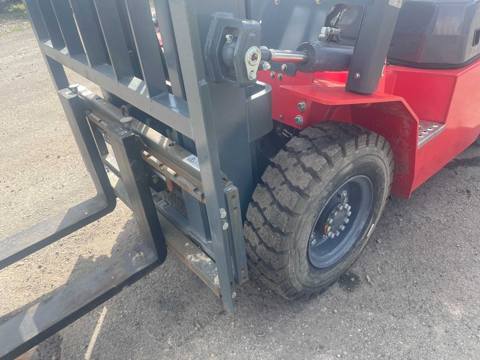 Nowy wózek widłowy POWER PLUS 25