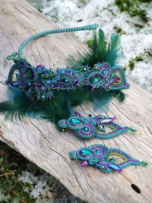 Zielone kolczyki sutasz