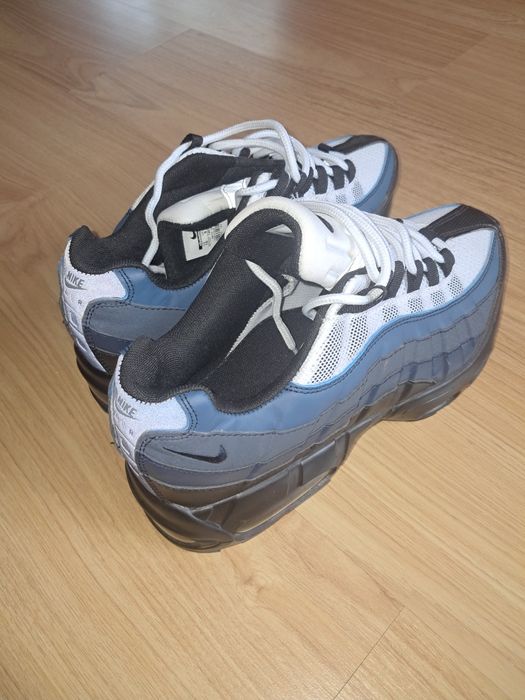 Air Max 95 Azul e Preto