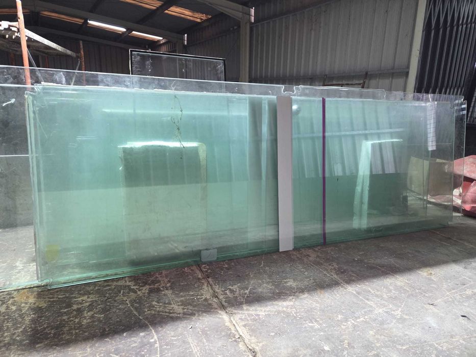 Várias Portas Vidro/Metal