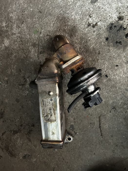 Chłodnica egr bmw e90 e91 e92 e93 e60 e61 e83 e87 e81 N47 320D 520D