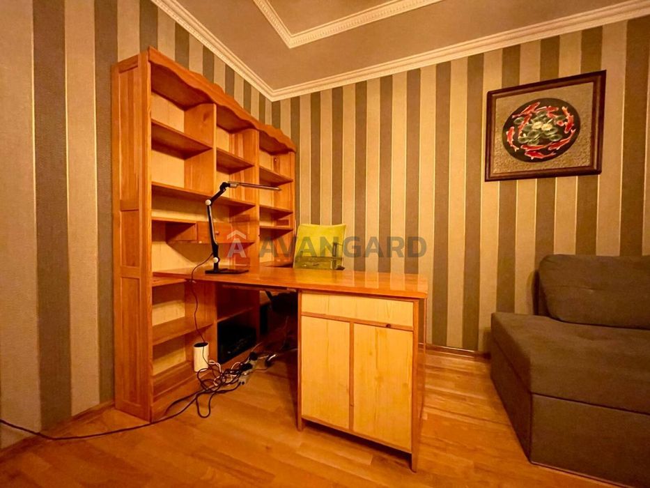 Розкішна 3-кім. квартира з видом на Дніпро, р-н Портовий