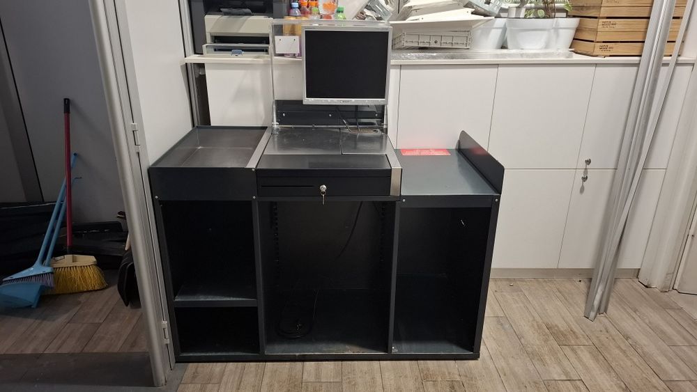 Продам касове місце