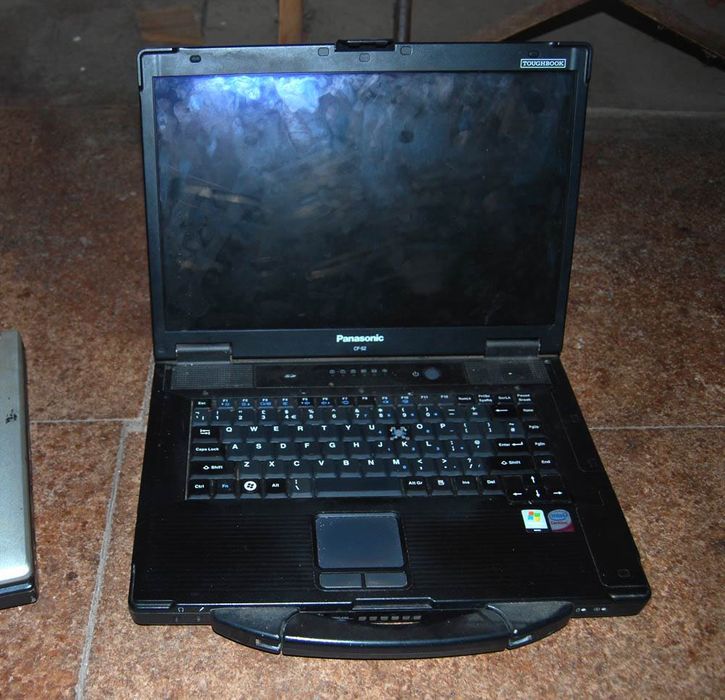 2 Computadores Panasonic