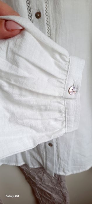 Bawełniana koszula z ażurową wstawką