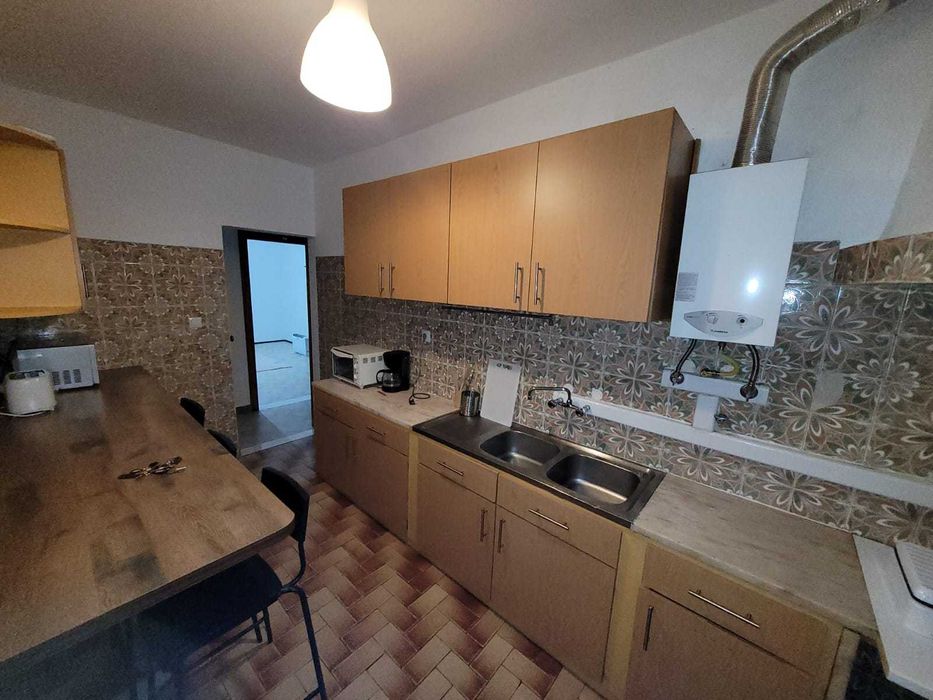 Quarto para Arrendamento em Vivenda – Rés-do-Chão – Santa Iria de Azóia