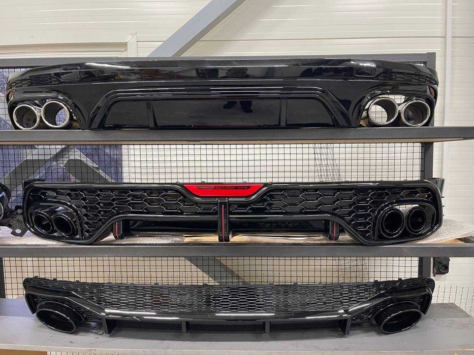 Audi Q5 SLine SQ5 2018 глянцевий чорний дифузор в стилі RSQ8 Британія