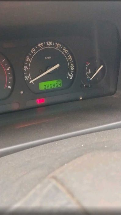 Автомобіль Rang Rover
